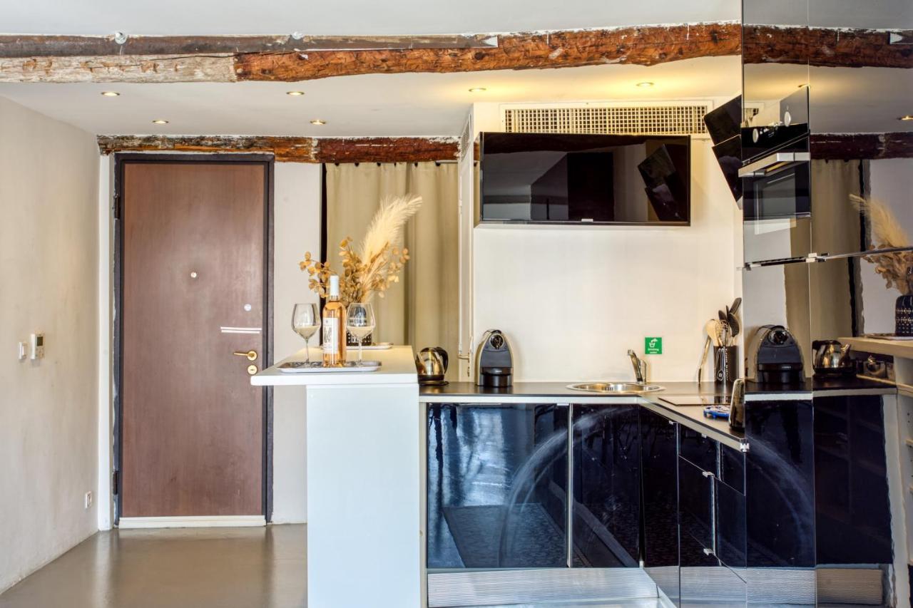 Ross 5- F2, Lumineux, Balcon, Loft, Clim, Vieux-Nizza Exterior foto